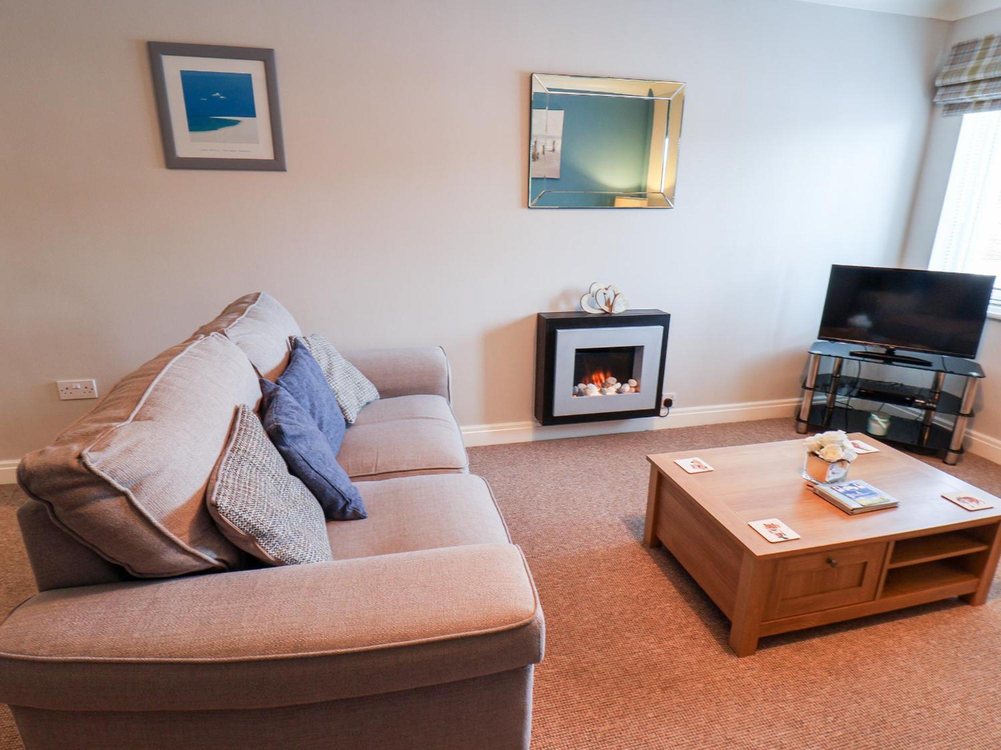 Apartment Anchors Down